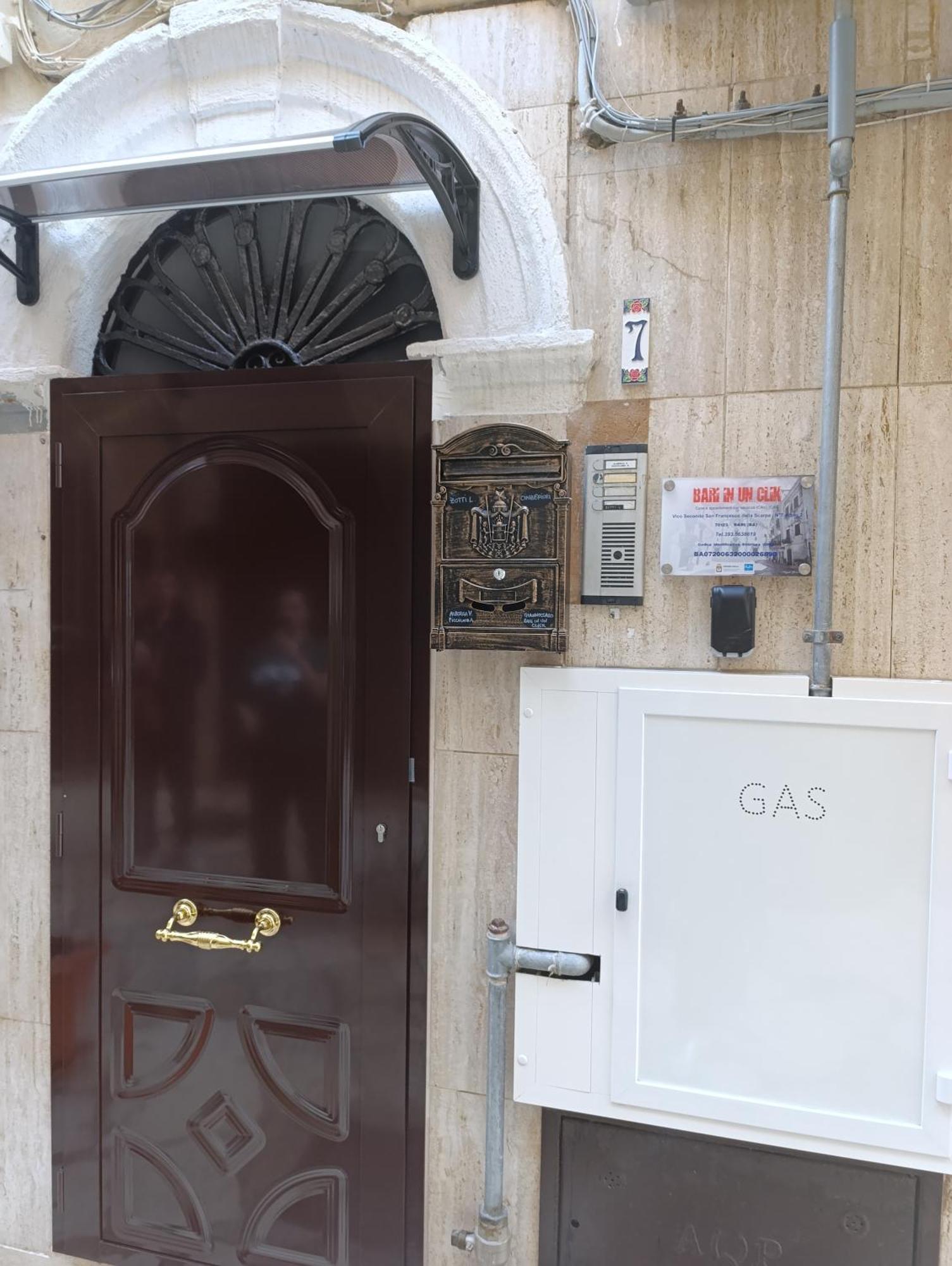 Bari In Un Click Apartman Kültér fotó